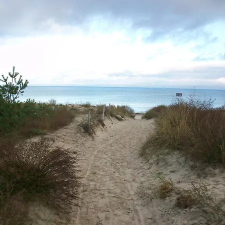 Strandnahe In Ruhiger Lage